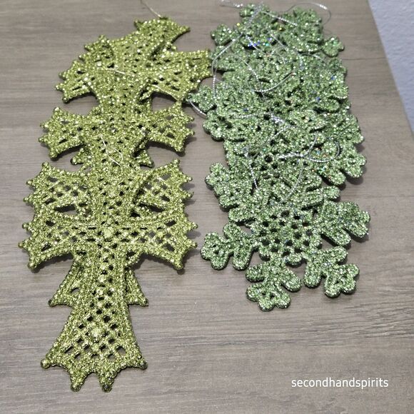 8 Green Glitter Snowflakes - And 5 Green Glitter Crosses Christmas Ornaments - Picture 2 of 5